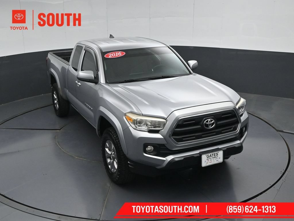 Used 2016 Toyota Tacoma SR5 AWD/4WD image 46