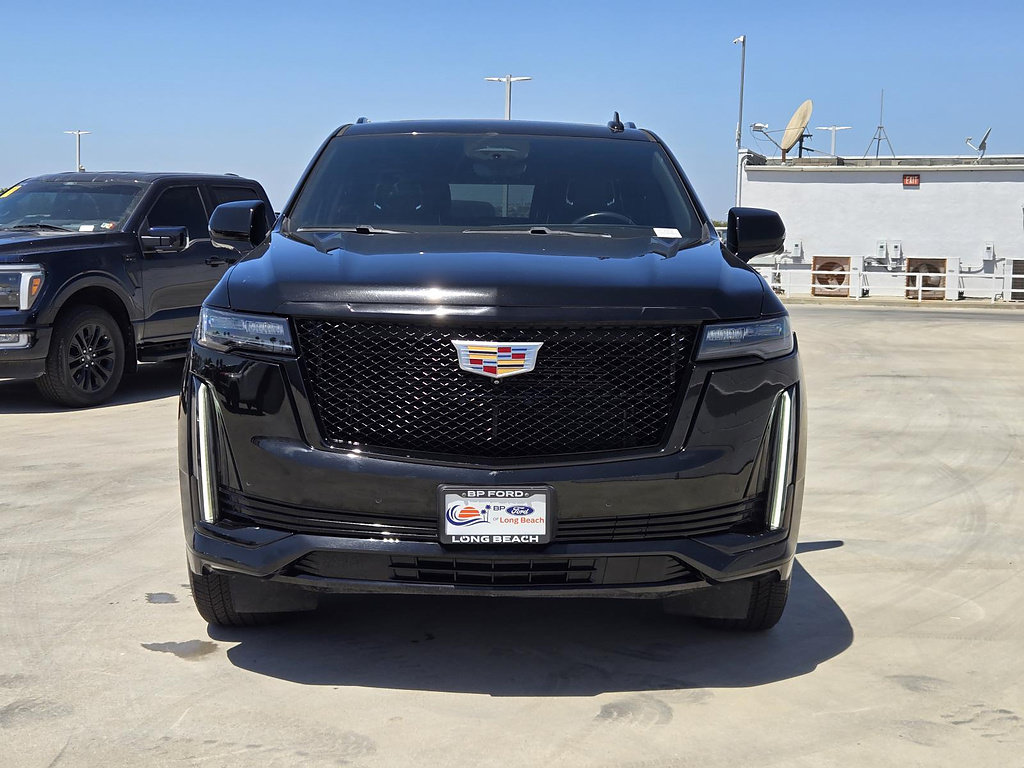 Used 2023 Cadillac Escalade Sport AWD/4WD image 3