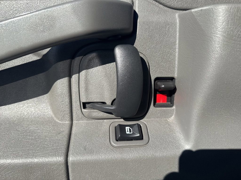 Used 2023 Chevrolet Express 2500 w/ Driver Convenience Package RWD image 10
