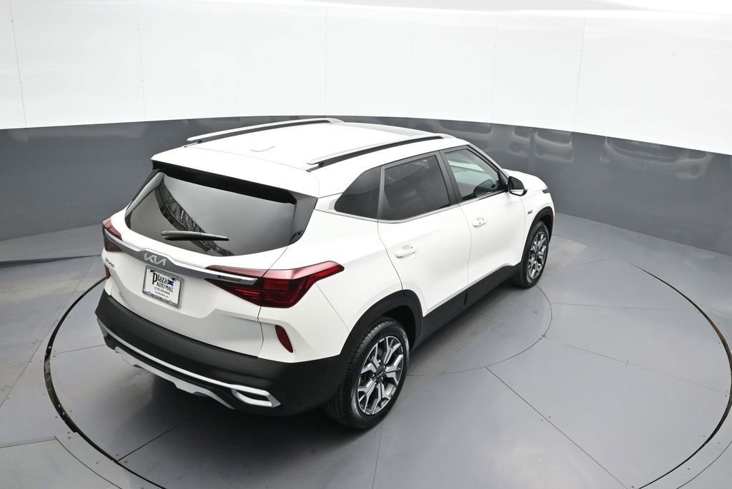 Certified 2022 Kia Seltos EX image 38