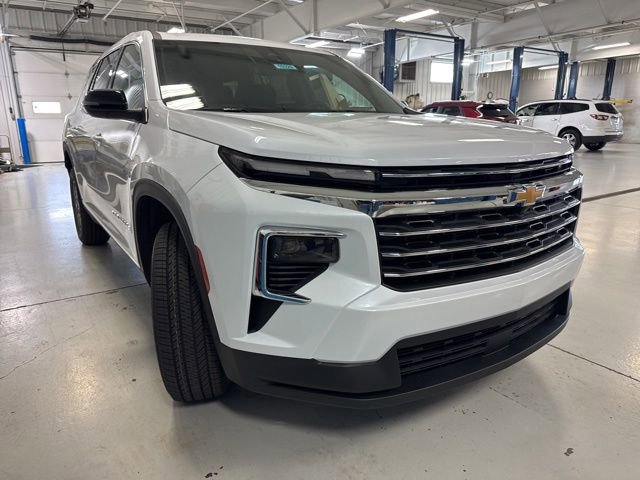 New 2026 Chevrolet Traverse LT w/ LPO, Floor Liner Package AWD/4WD image 32