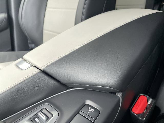 Certified 2025 INFINITI QX55 Luxe w/ Accent Package image 24