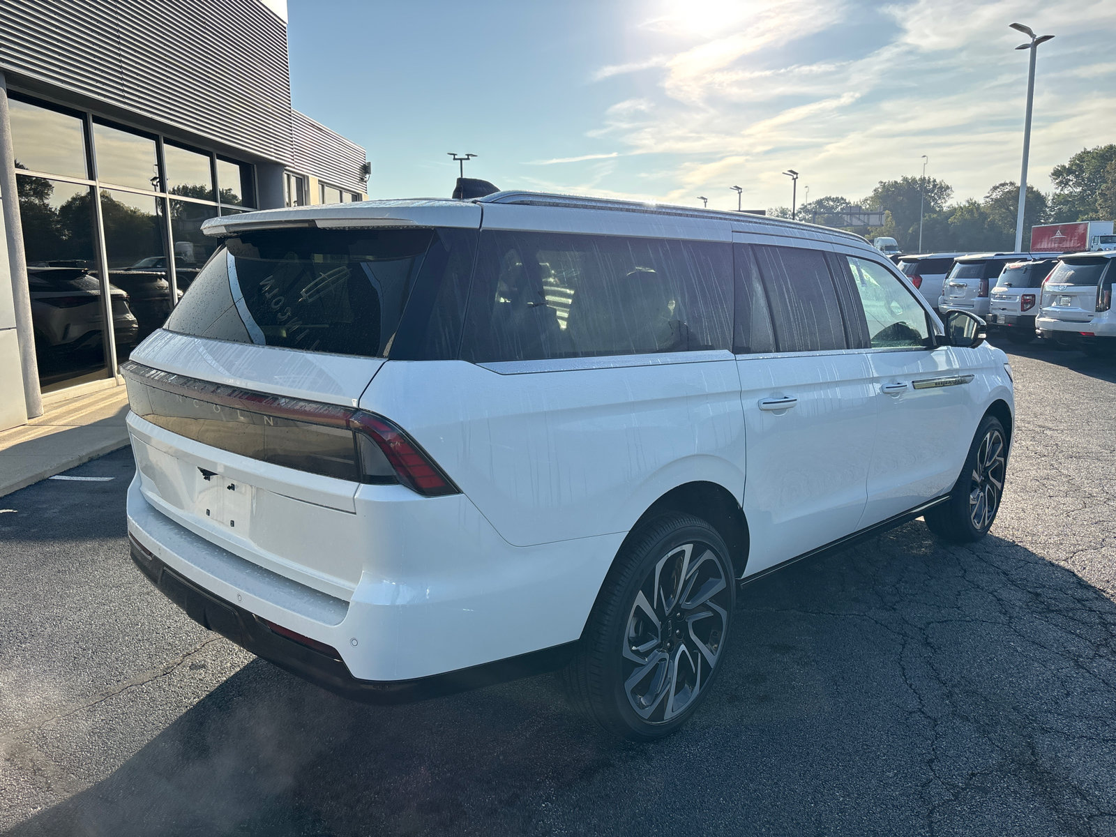 New 2026 Lincoln Navigator L Reserve AWD/4WD image 7