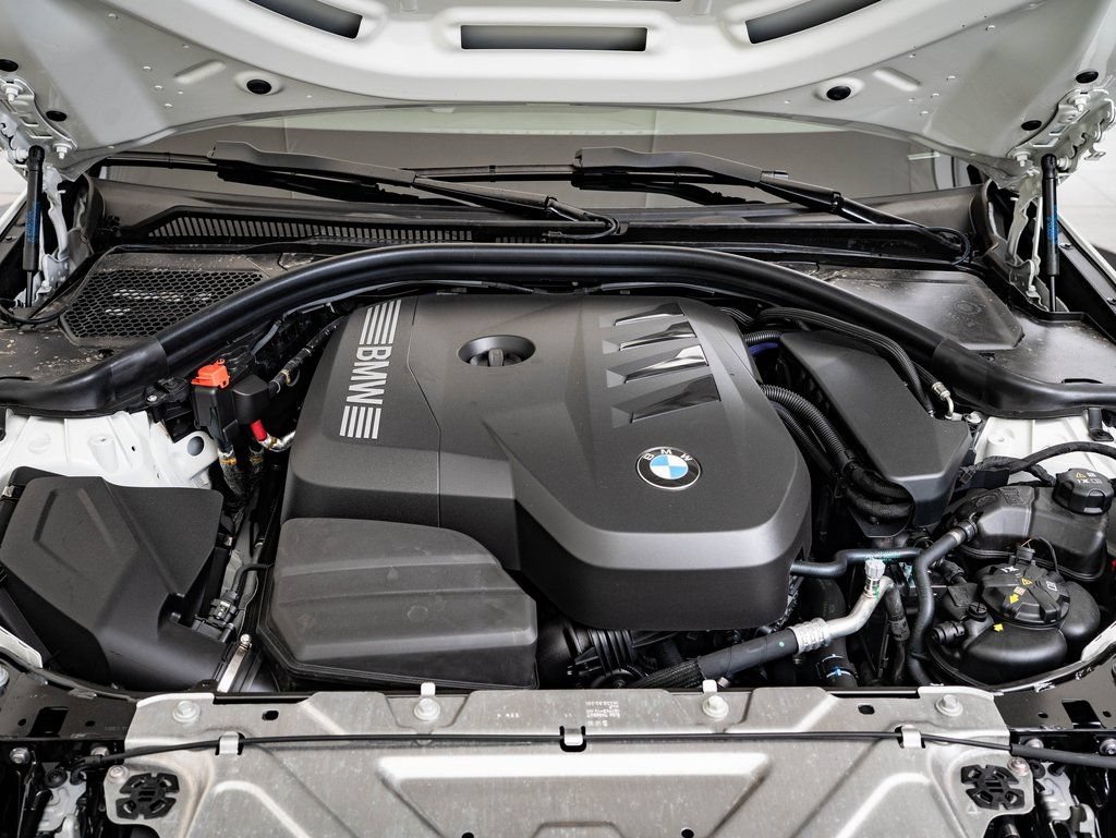 Certified 2025 BMW 330i xDrive Sedan w/ Convenience Package AWD/4WD image 36