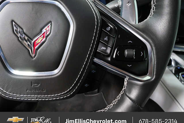 Used 2022 Chevrolet Corvette Stingray Premium Conv w/ Z51 Performance Package RWD image 11