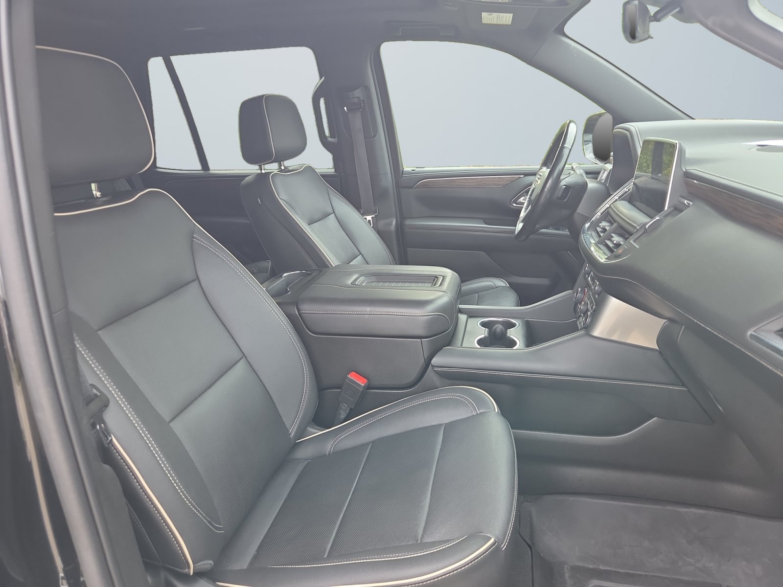 Used 2023 Chevrolet Tahoe Premier AWD/4WD image 17
