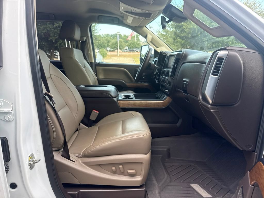 Used 2019 Chevrolet Silverado 3500 LTZ w/ Duramax Plus Package AWD/4WD image 11