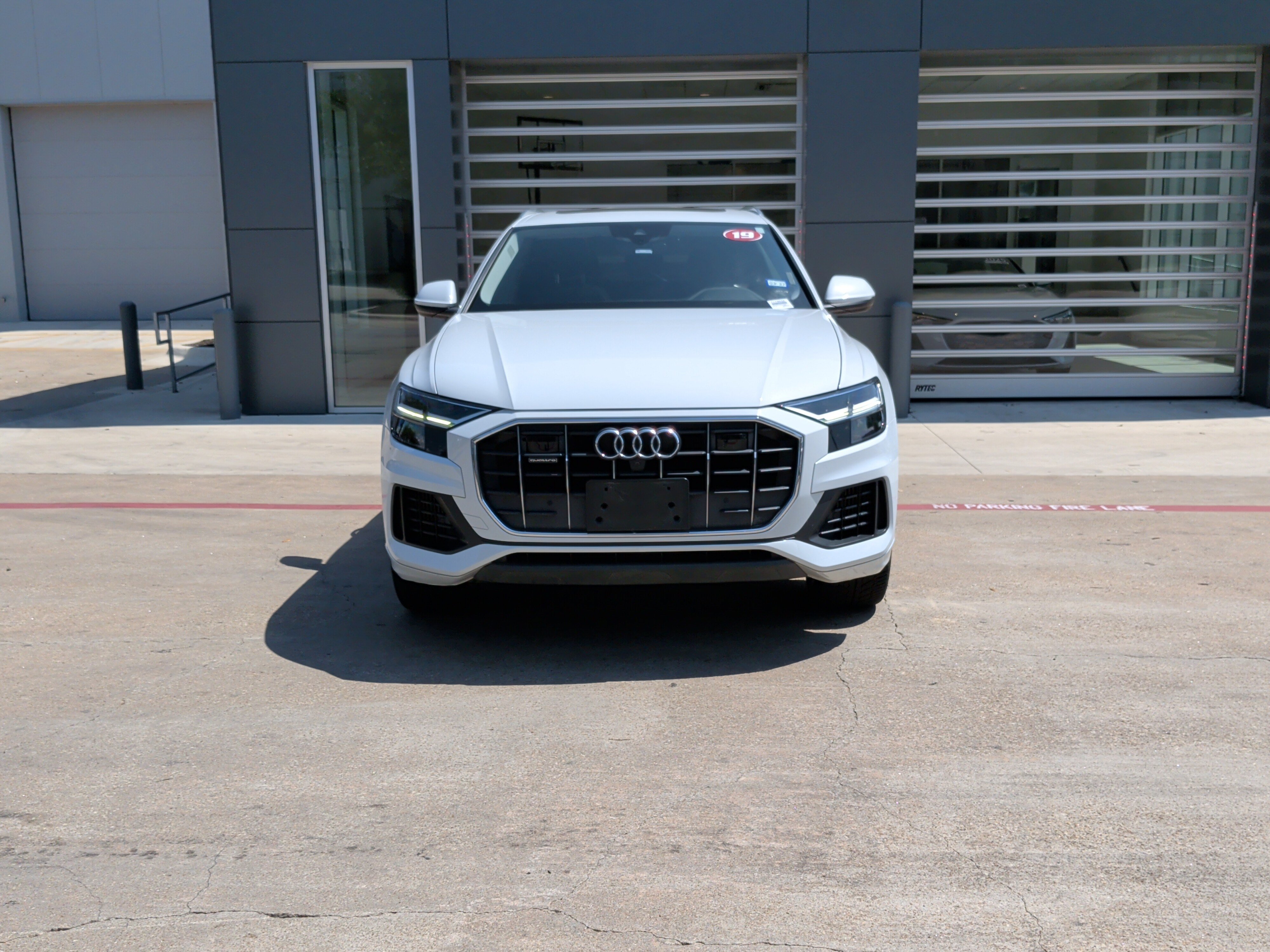 Used 2019 Audi Q8 Premium Plus AWD/4WD image 3