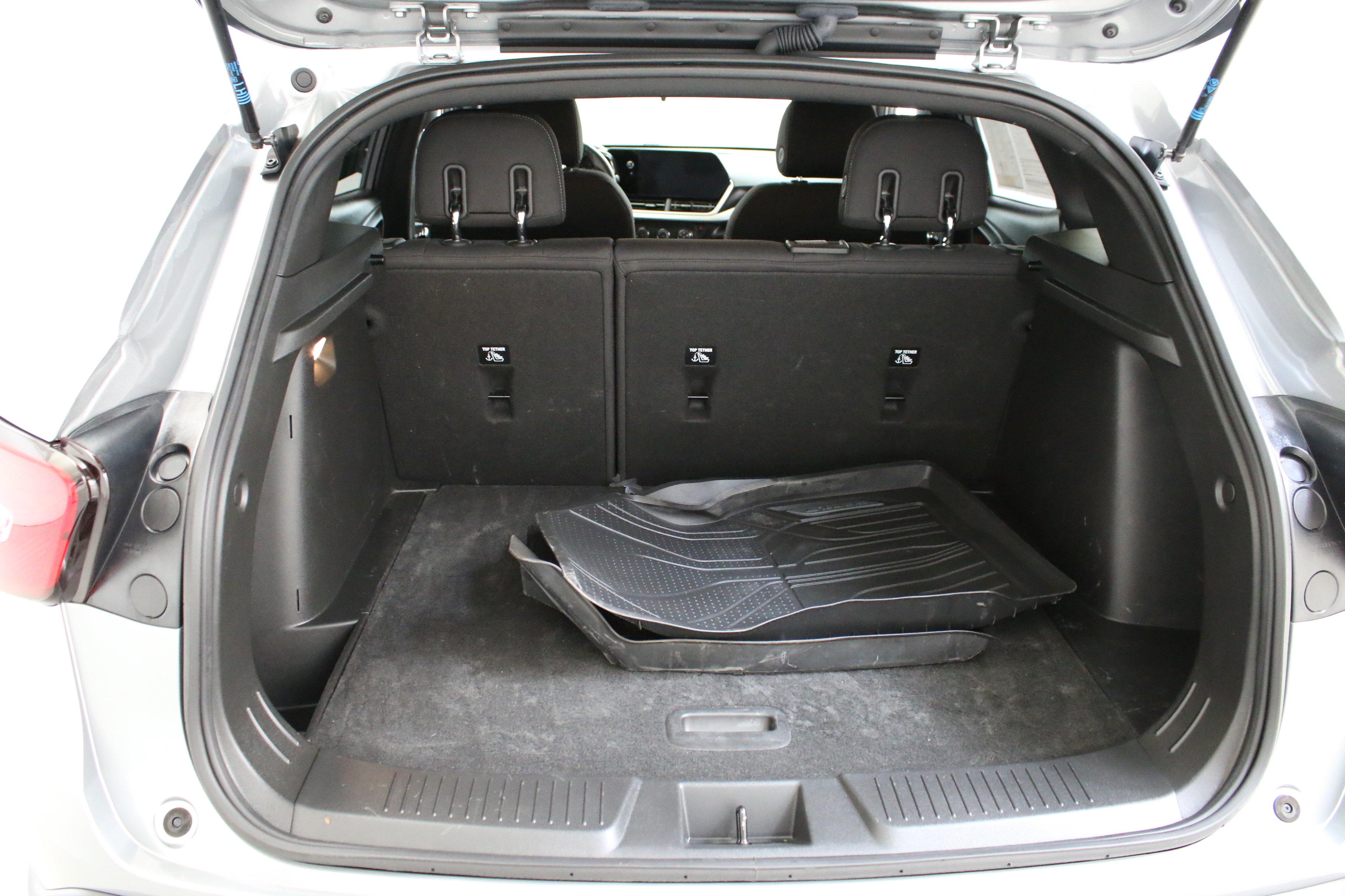 Certified 2024 Chevrolet Trax RS w/ Driver Confidence Package FWD image 30