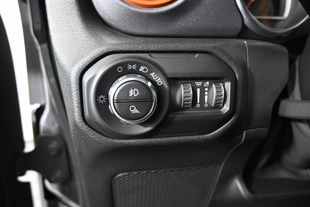 Used 2021 Jeep Gladiator Mojave image 24