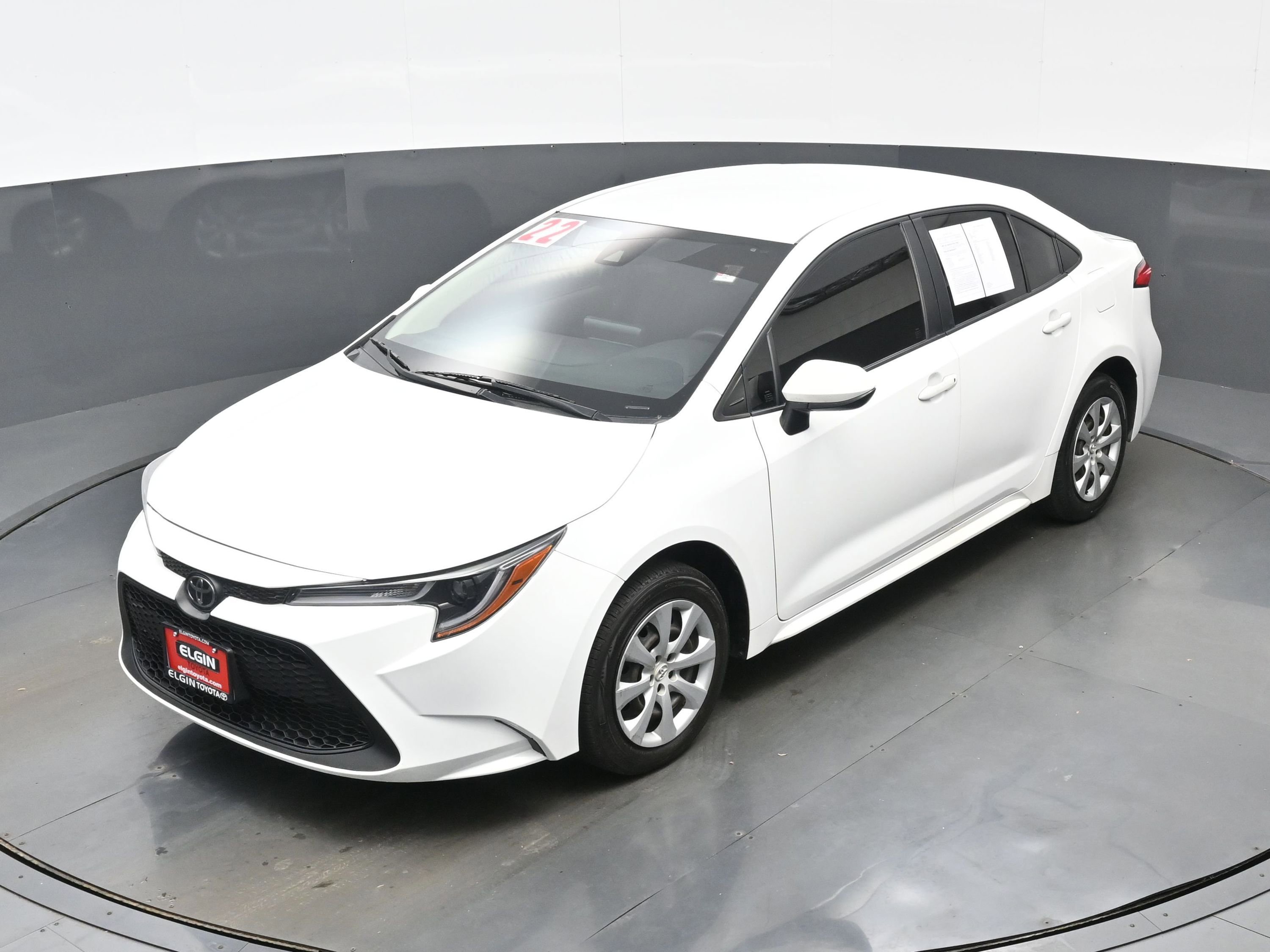Used 2022 Toyota Corolla LE FWD image 34