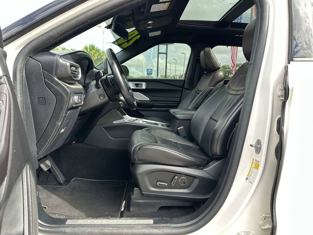 Used 2020 Ford Explorer Platinum w/ Premium Technology Package AWD/4WD image 20