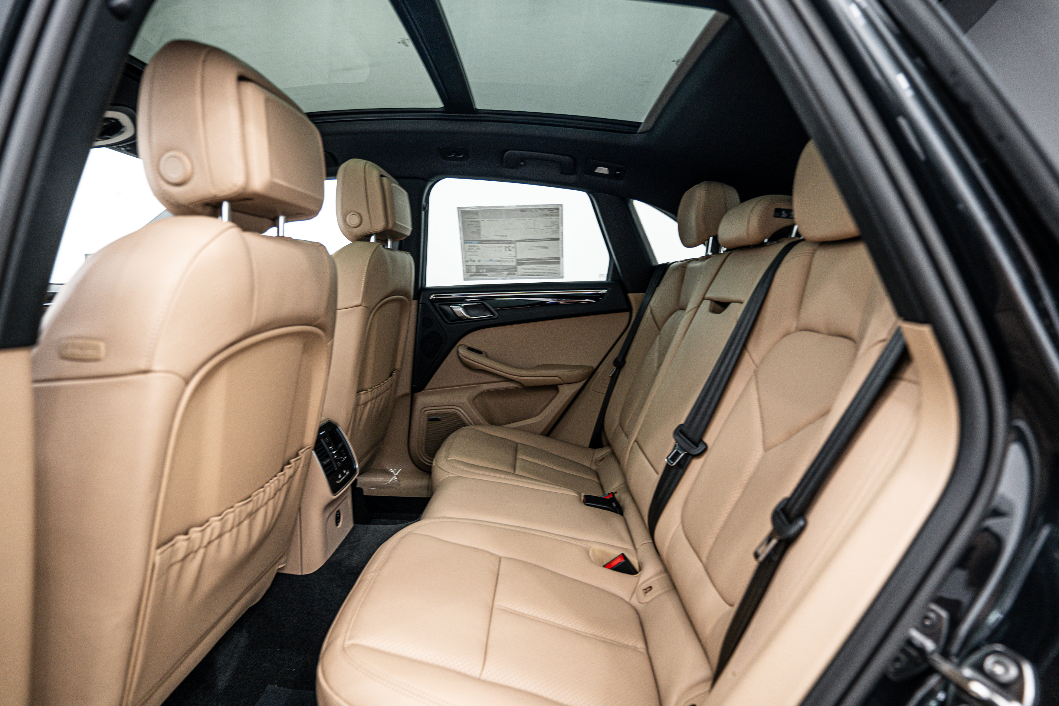 New 2025 Porsche Macan image 21