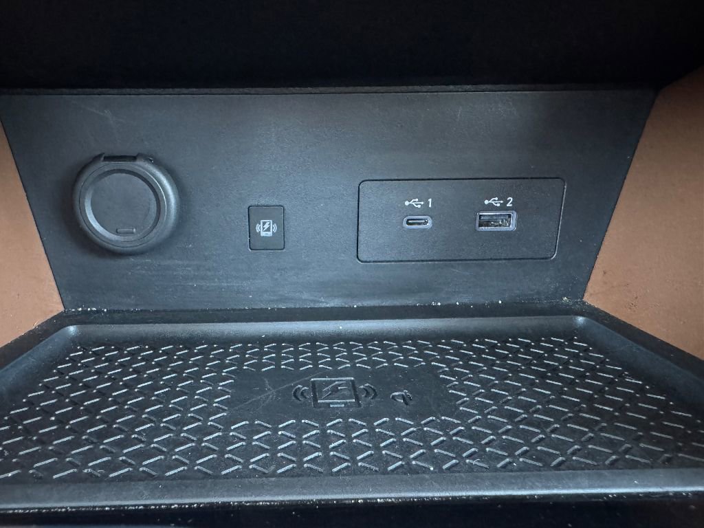 Used 2024 Nissan Pathfinder Platinum image 21