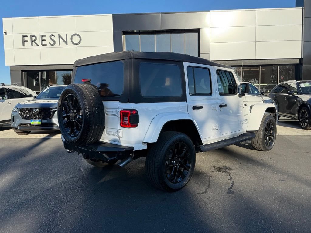 Used 2021 Jeep Wrangler Unlimited Sahara w/ Cold Weather Group AWD/4WD image 10