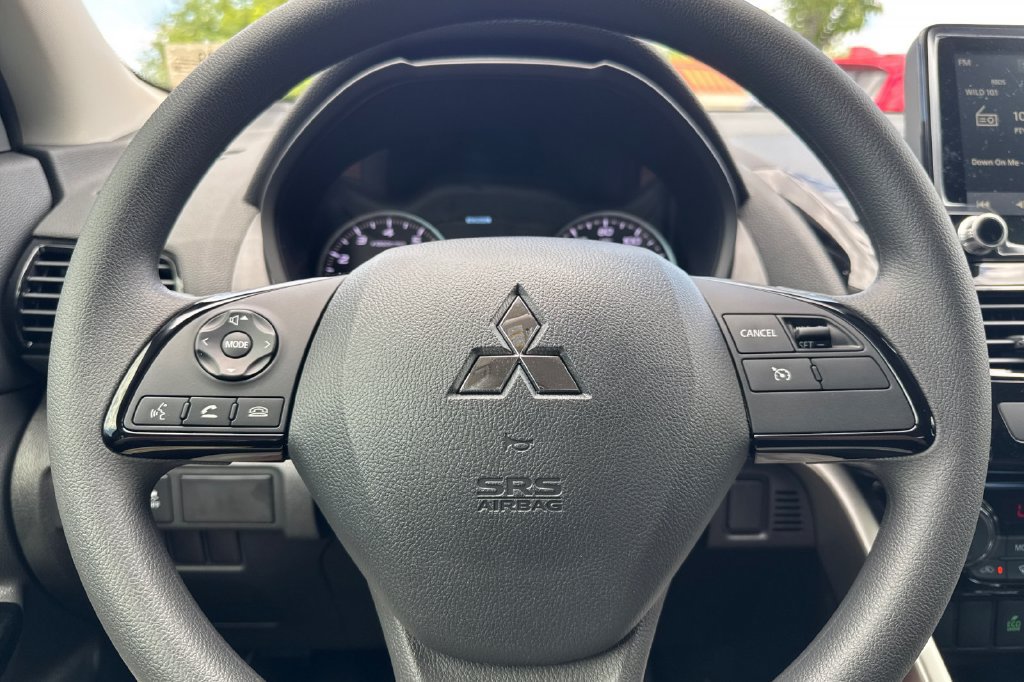 New 2026 Mitsubishi Eclipse Cross LE AWD/4WD image 25