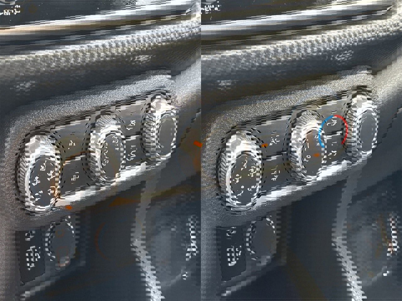 New 2025 Nissan Kicks Play S w/ Interior Electronics Package image 25