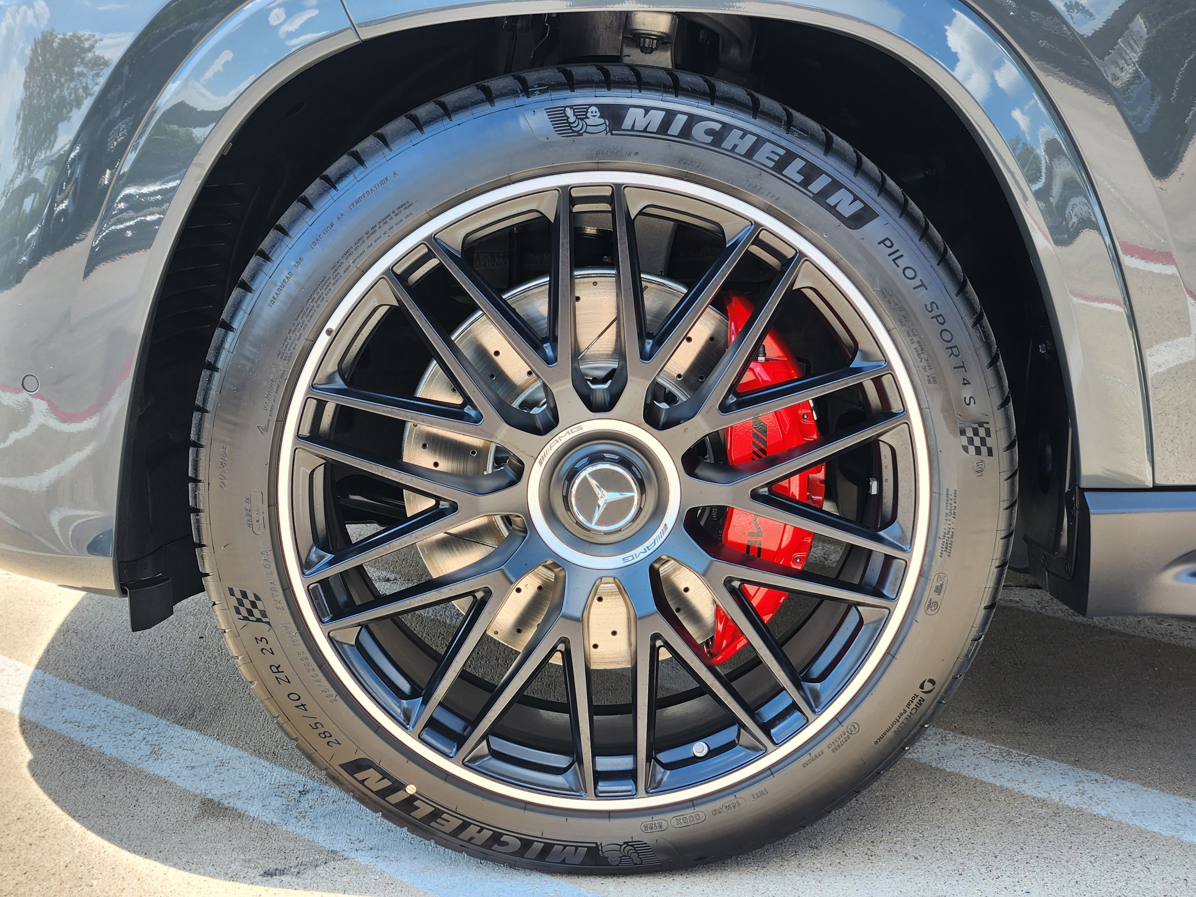 New 2026 Mercedes-Benz GLS 63 AMG 4MATIC image 12