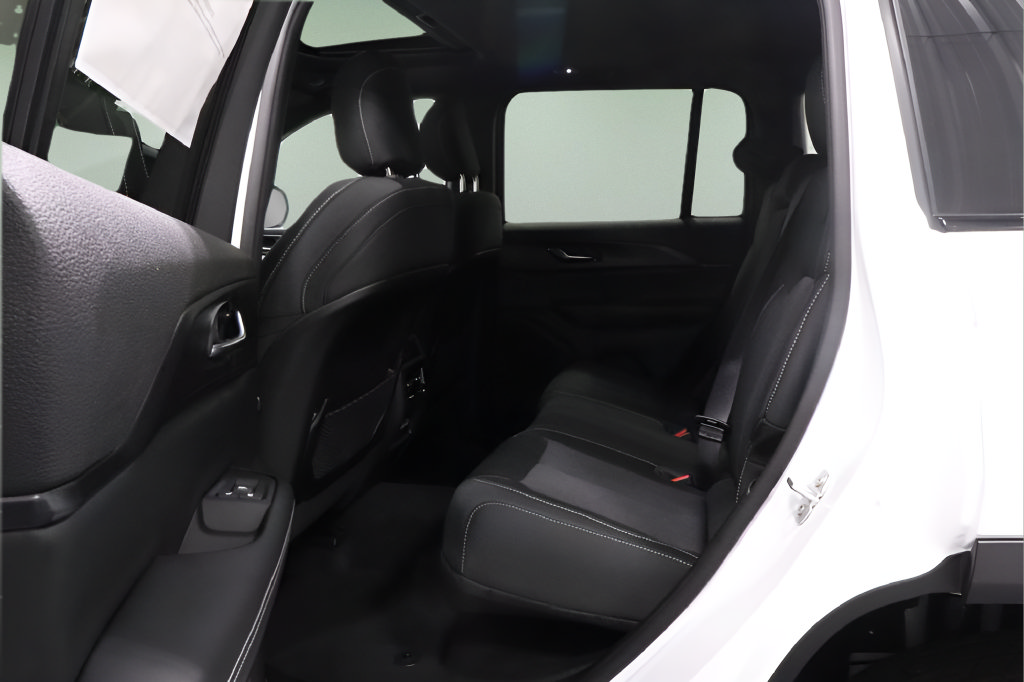 New 2026 Jeep Grand Cherokee Laredo X AWD/4WD image 15