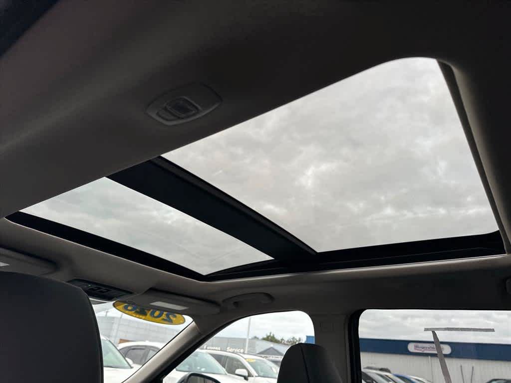 Used 2026 Nissan Rogue Dark Armor FWD image 13