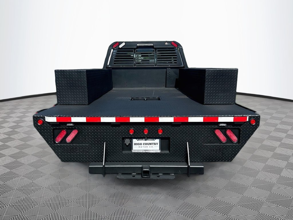 Used 2022 Ford F550 4x4 Crew Cab Super Duty w/ Power Equipment Group image 6