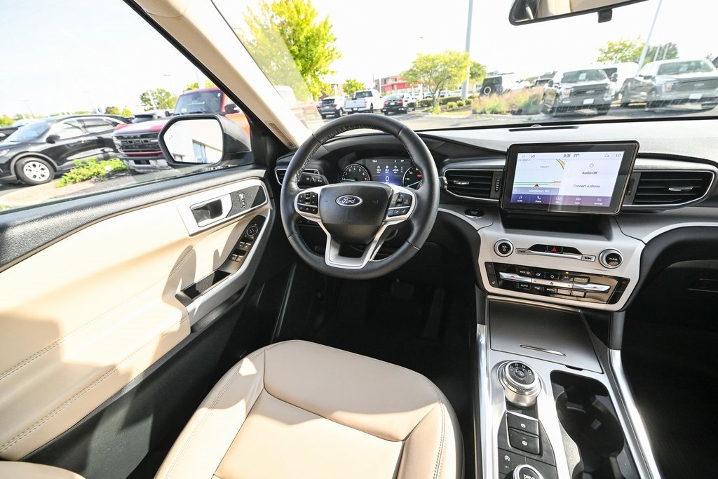 Certified 2023 Ford Explorer XLT w/ Equipment Group 202A image 33