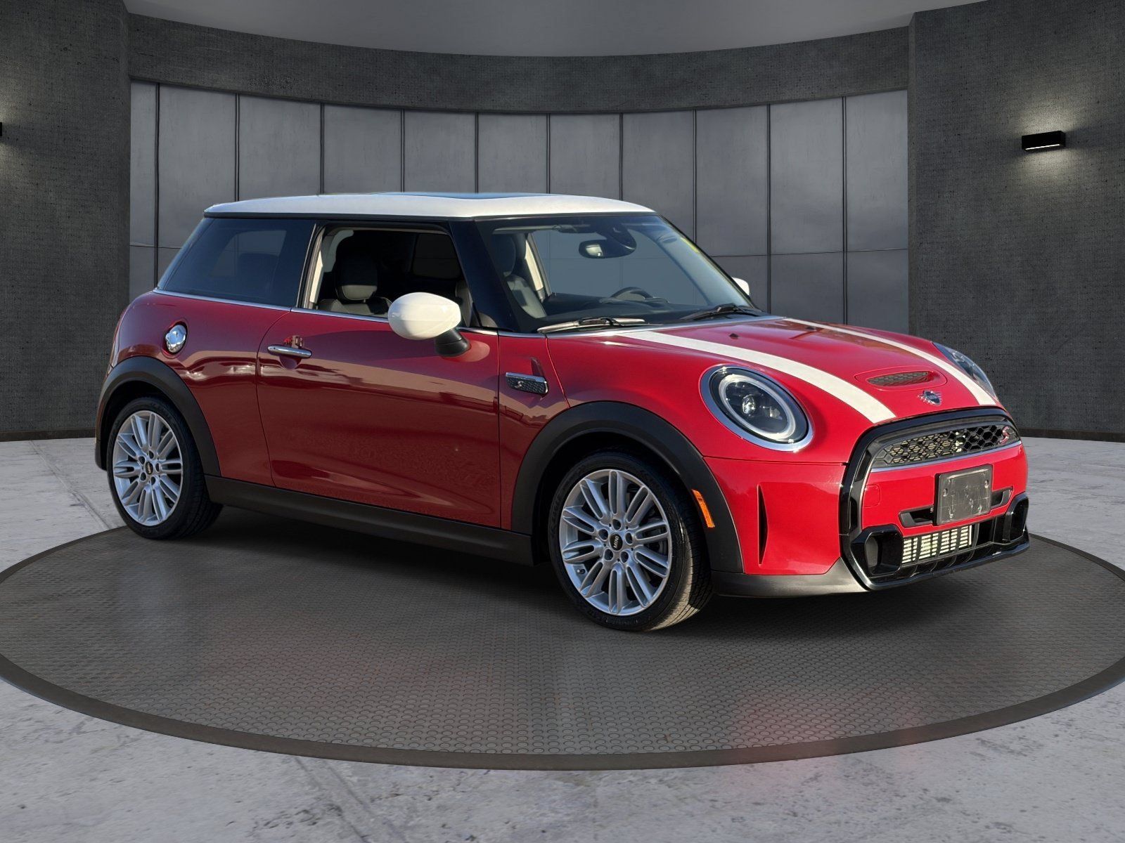 Used 2023 MINI Cooper S FWD image 8