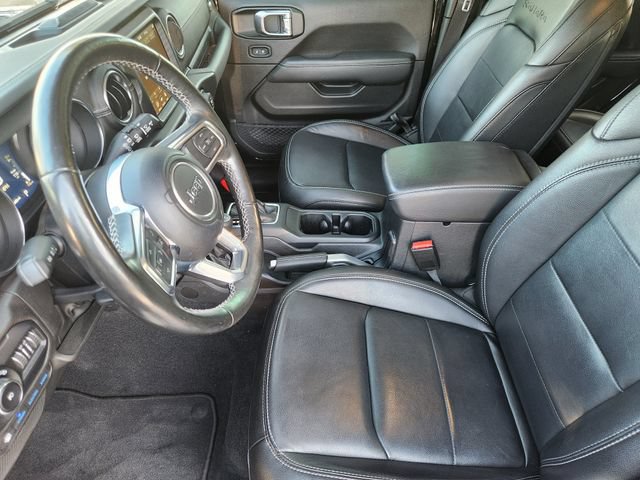 Used 2022 Jeep Wrangler Unlimited Sahara w/ Cold Weather Group AWD/4WD image 14