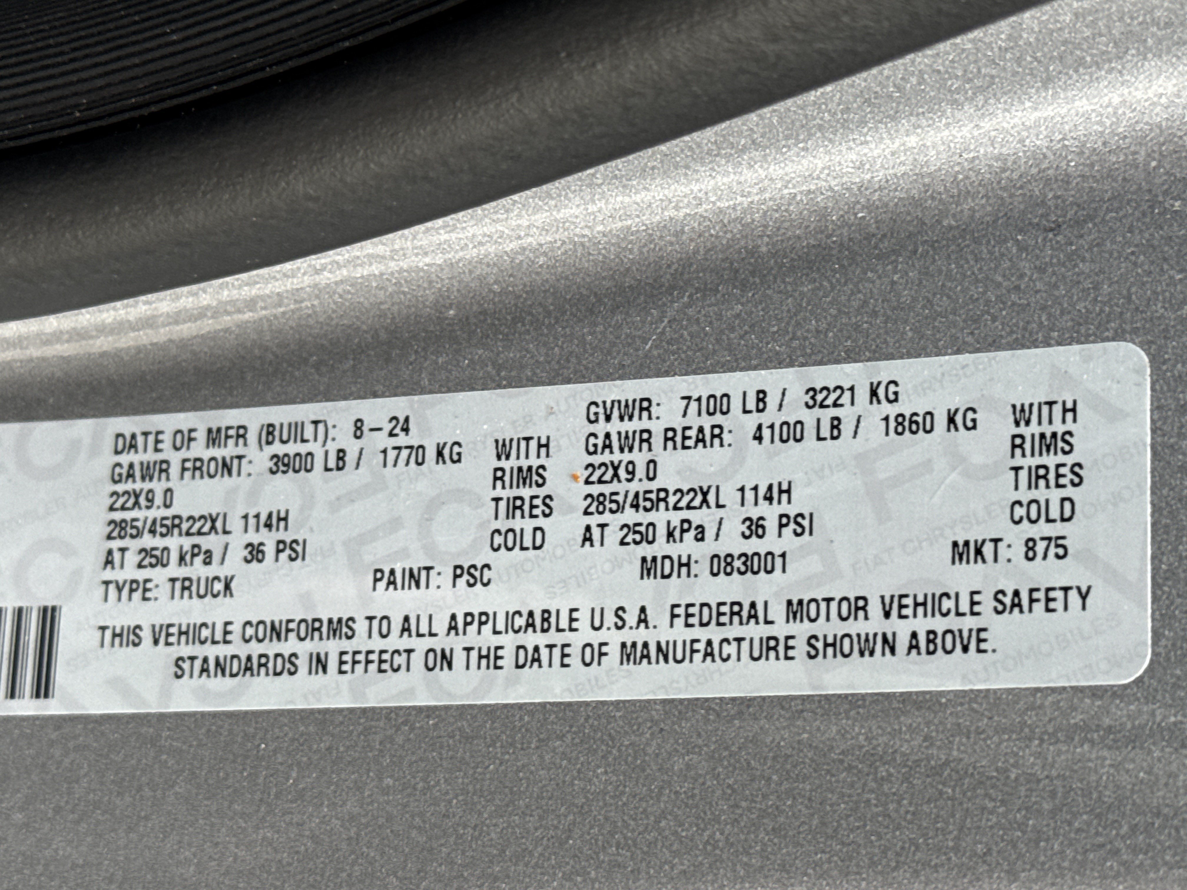 Used 2025 RAM 1500 Laramie w/ Night Edition AWD/4WD image 35