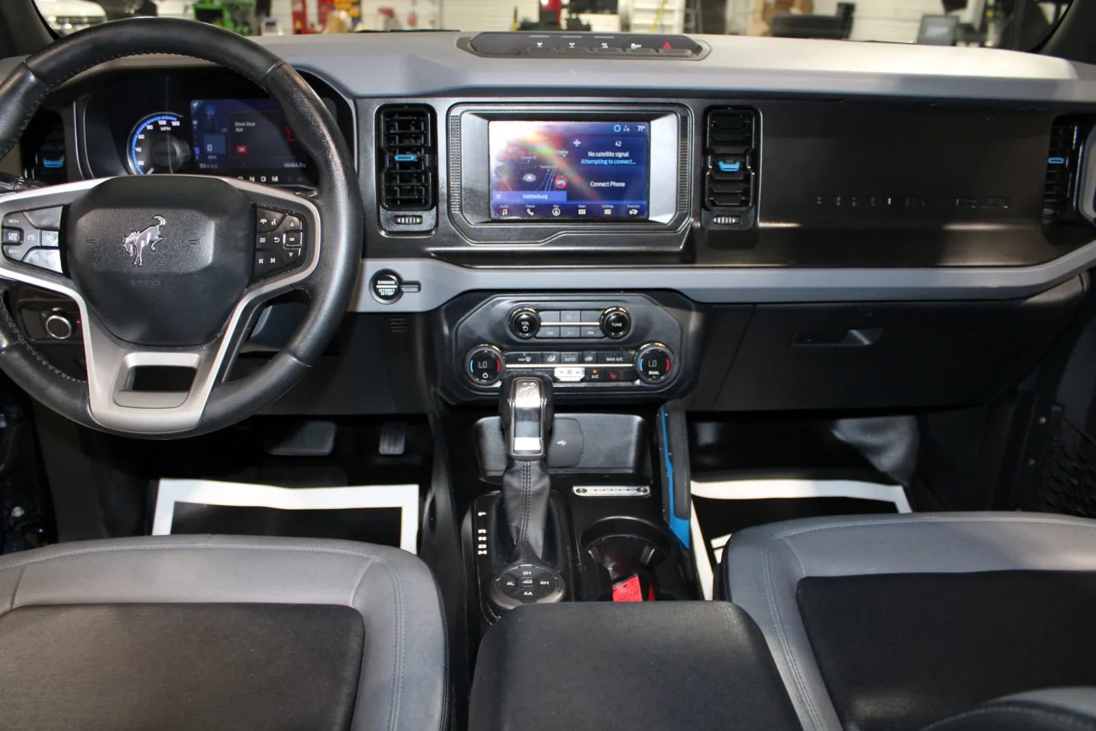 Used 2021 Ford Bronco Black Diamond w/ Sasquatch Package AWD/4WD image 22