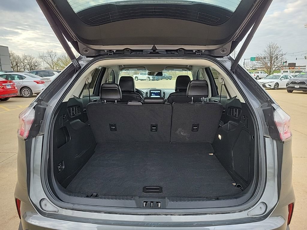 Used 2021 Ford Edge Titanium w/ Equipment Group 301A image 14