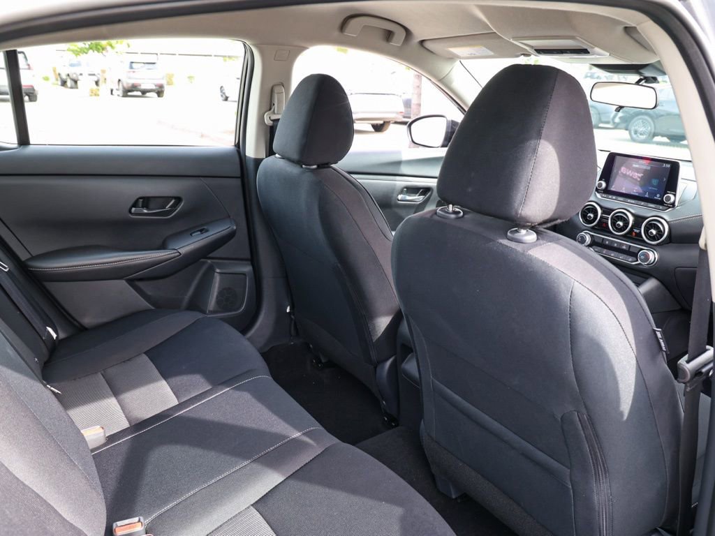 Used 2025 Nissan Sentra SV image 16