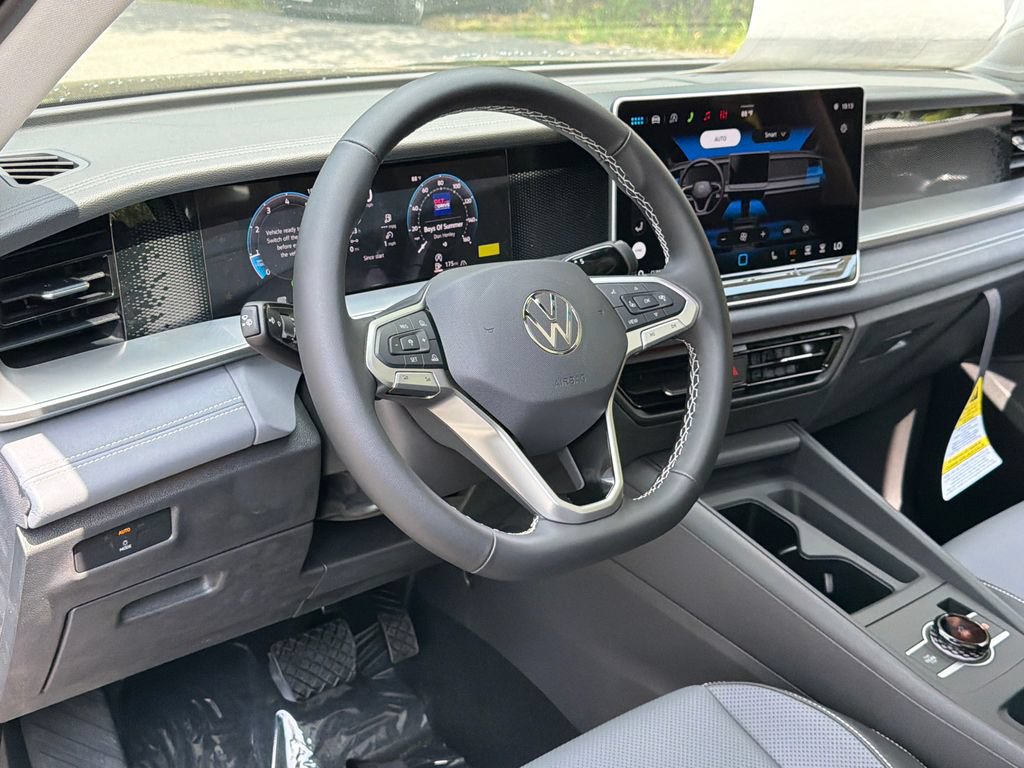 New 2026 Volkswagen Tiguan SE AWD/4WD image 26