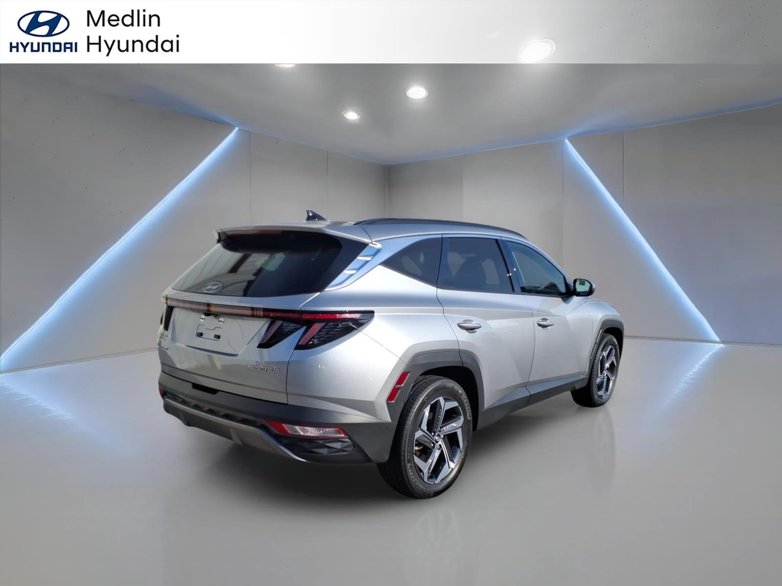 Used 2024 Hyundai Tucson Limited AWD/4WD image 3
