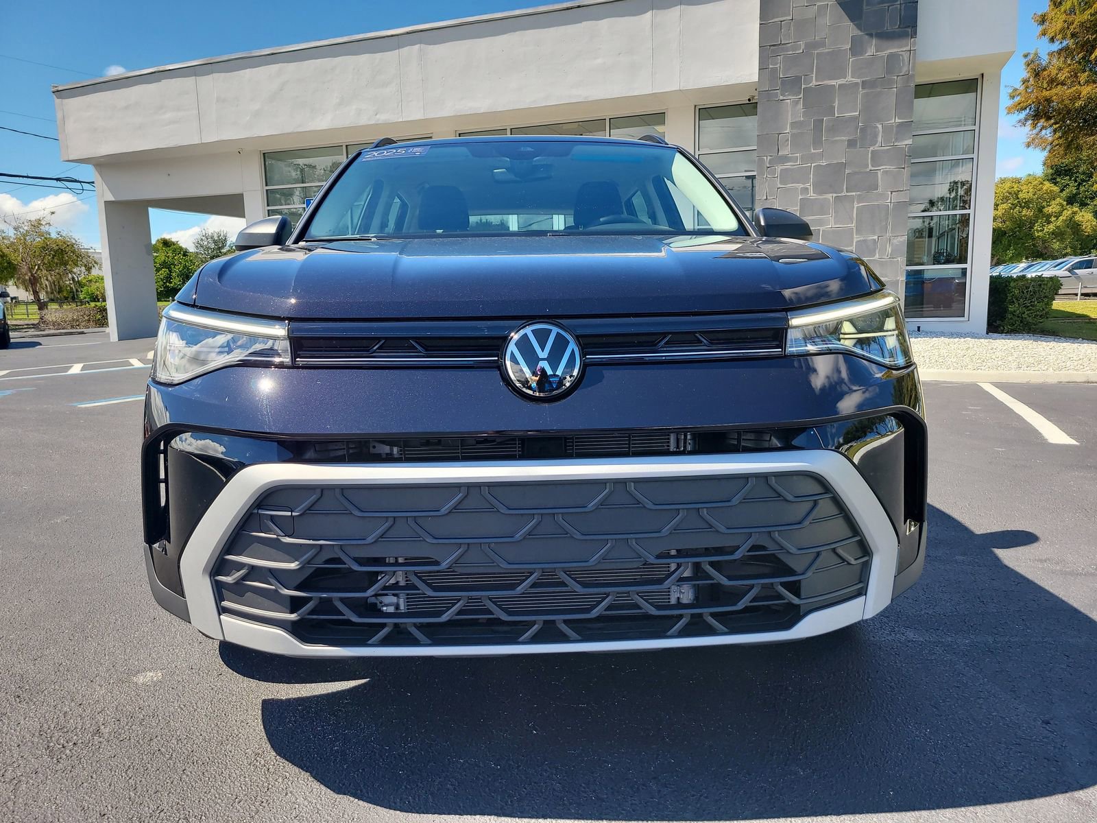 Used 2025 Volkswagen Taos S FWD image 3