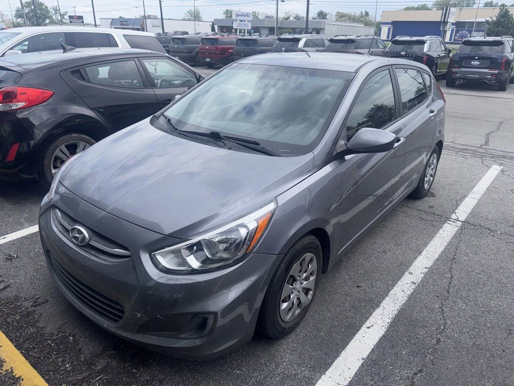 Used 2017 Hyundai Accent SE FWD image 1