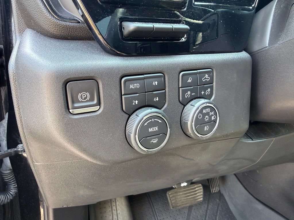 Used 2024 Chevrolet Silverado 1500 ZR2 w/ Technology Package AWD/4WD image 31