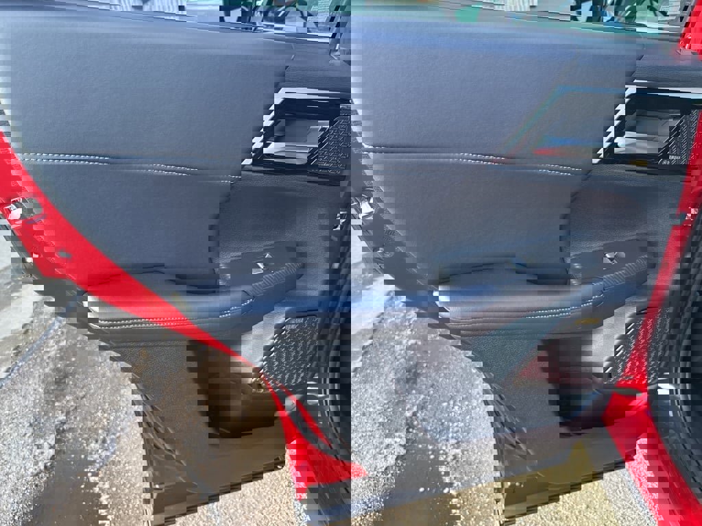 New 2025 Mitsubishi Outlander SE image 30