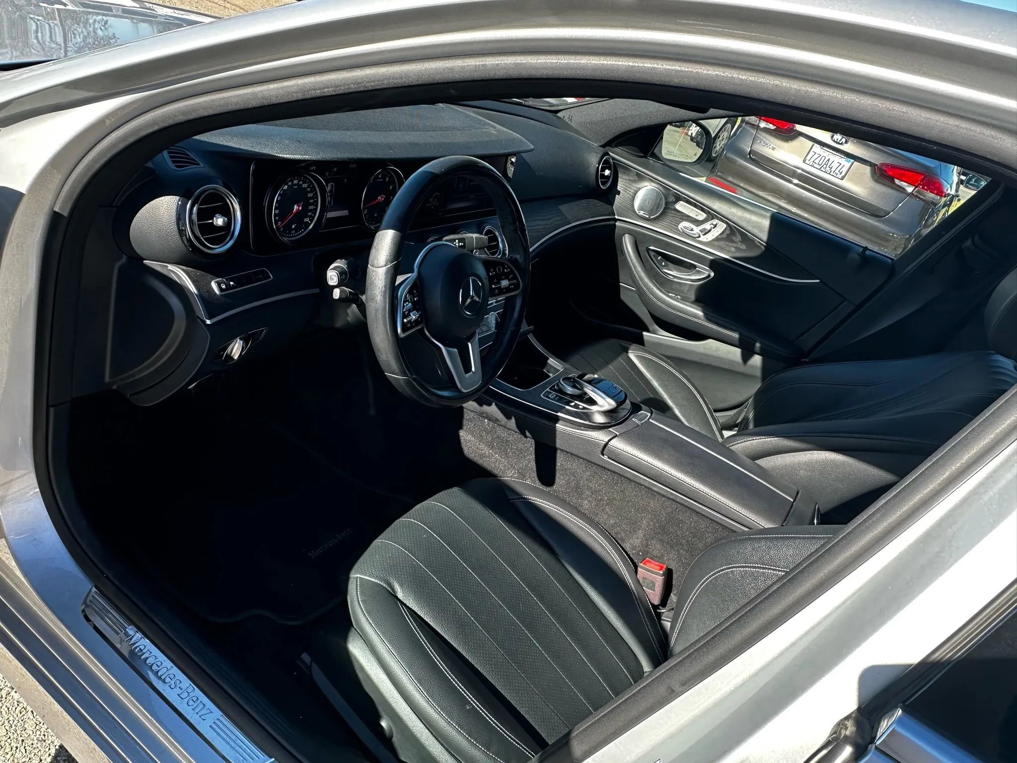 Used 2019 Mercedes-Benz E 300 image 13