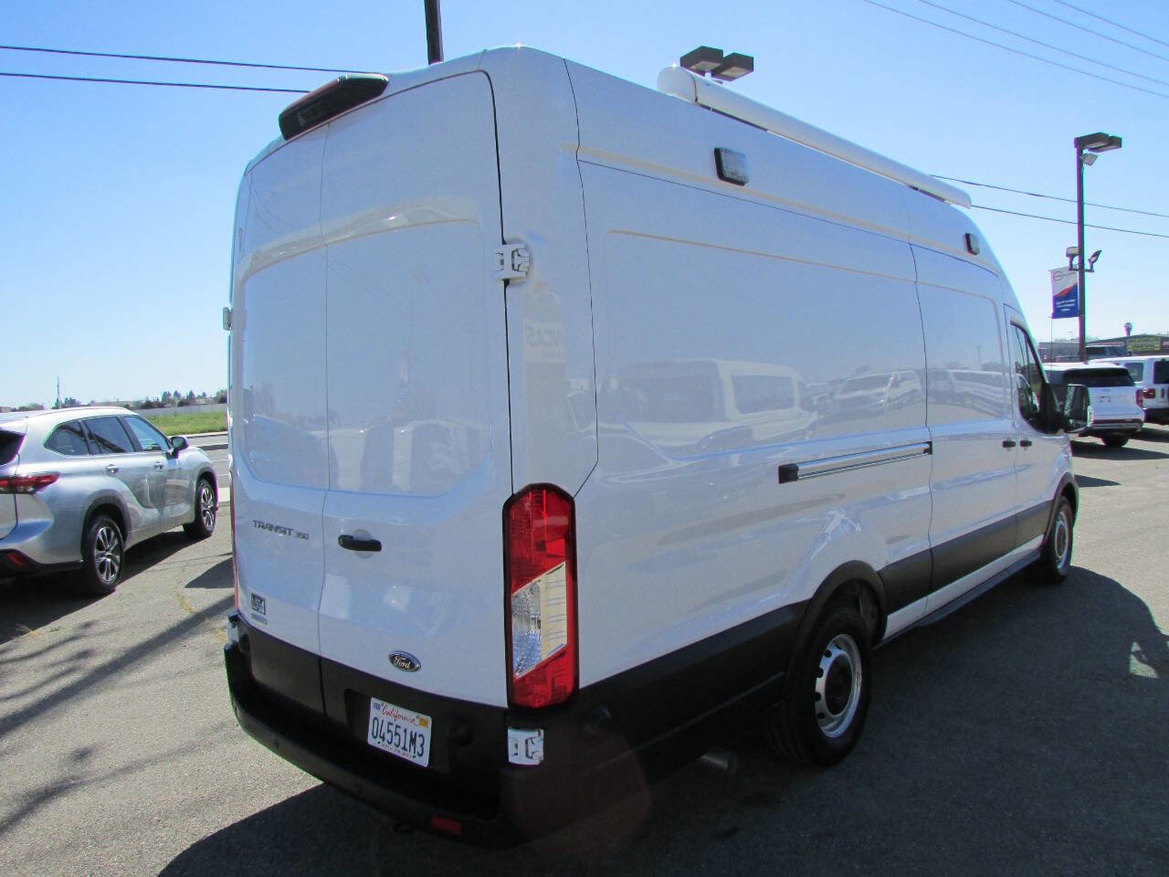 Used 2022 Ford Transit 350 148 High Roof Extended image 6