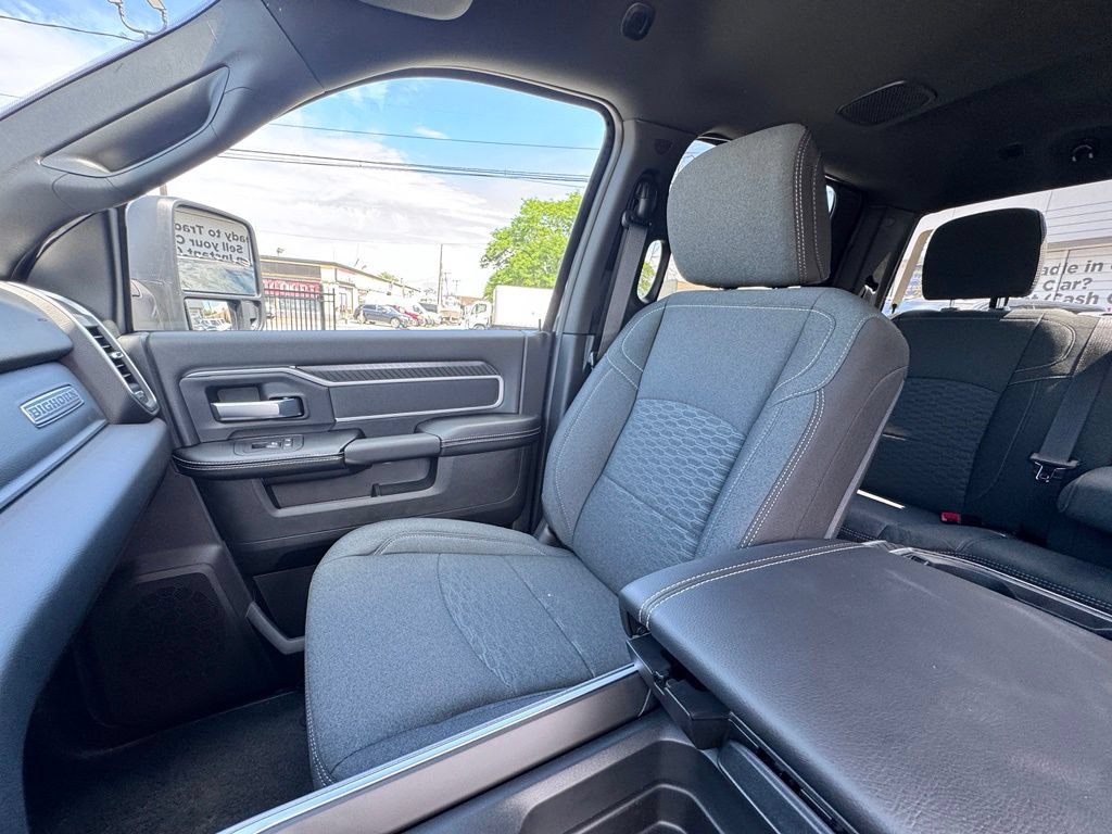 New 2026 RAM 2500 Big Horn AWD/4WD image 15