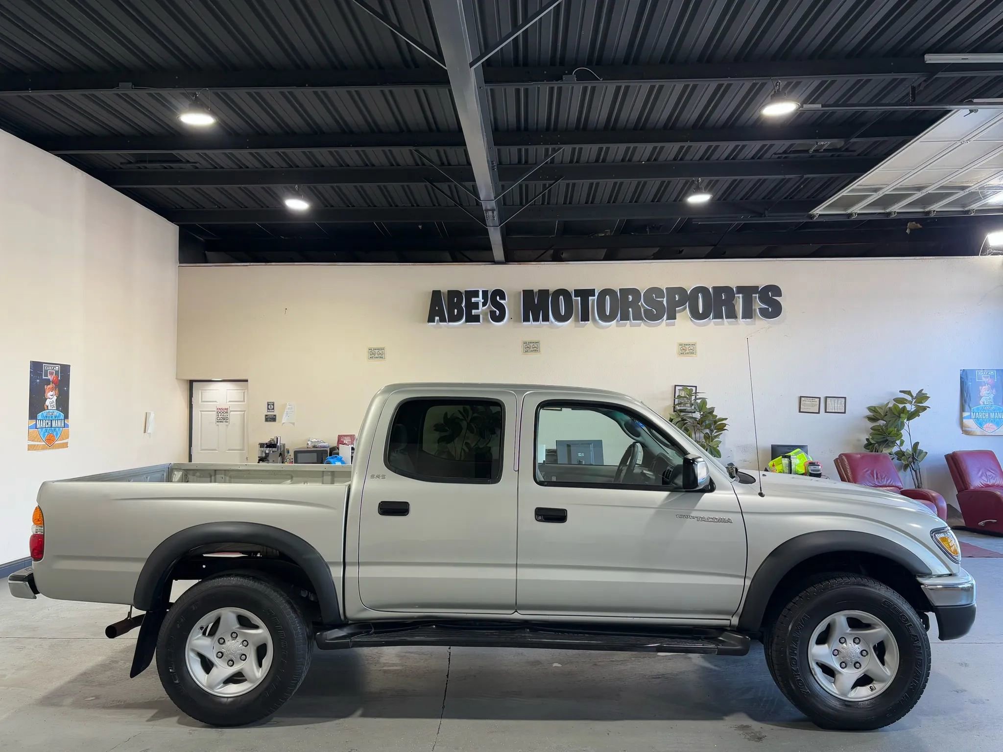 Used 2003 Toyota Tacoma PreRunner image 4