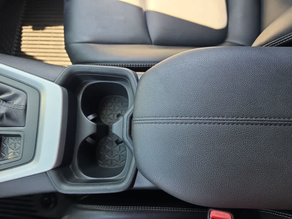 Used 2020 Toyota RAV4 XLE Premium AWD/4WD image 20