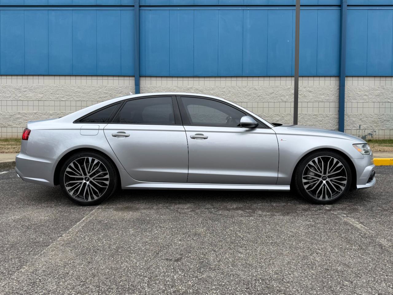 Used 2018 Audi A6 2.0T Premium Plus w/ Premium Plus Package AWD/4WD image 4