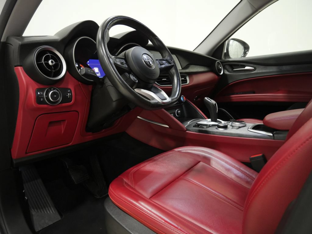 Used 2020 Alfa Romeo Stelvio AWD w/ Cold Weather Package image 11