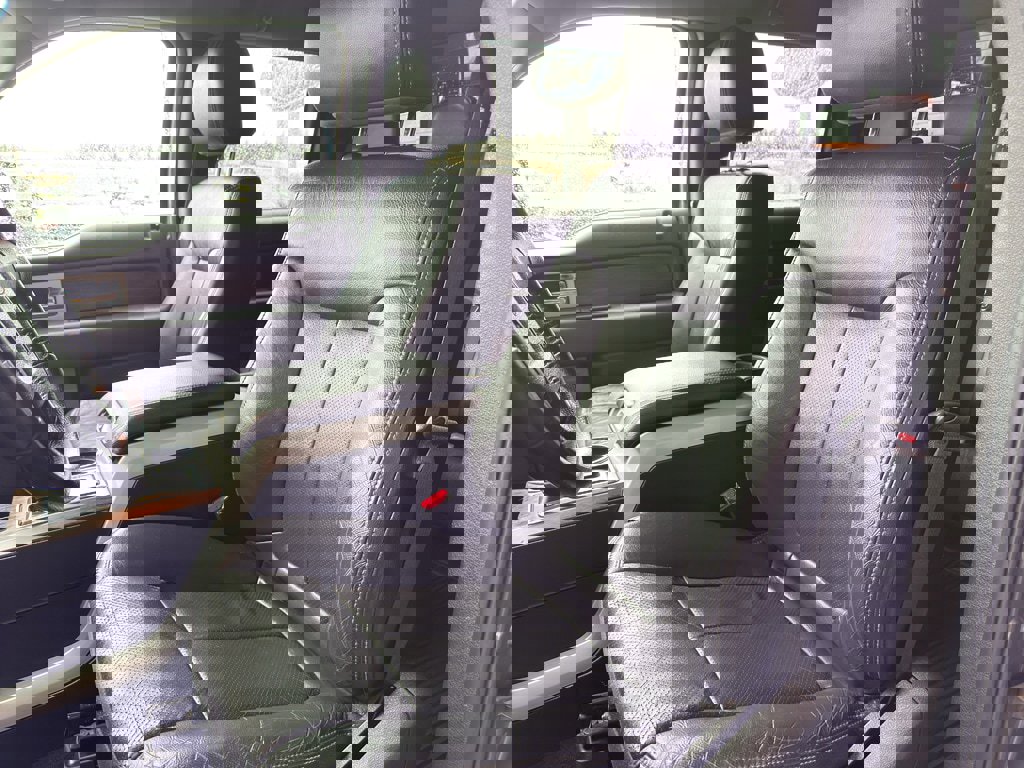 Used 2013 Ford F150 Lariat w/ Mid Equipment Group image 14