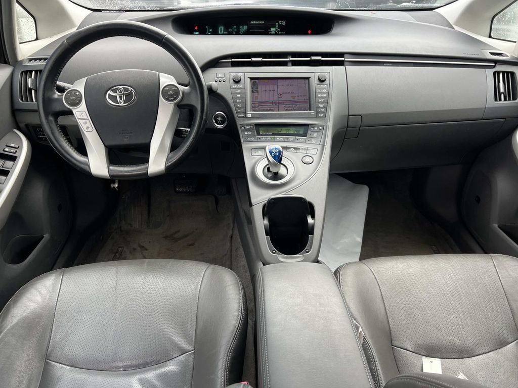 Used 2010 Toyota Prius Five image 13