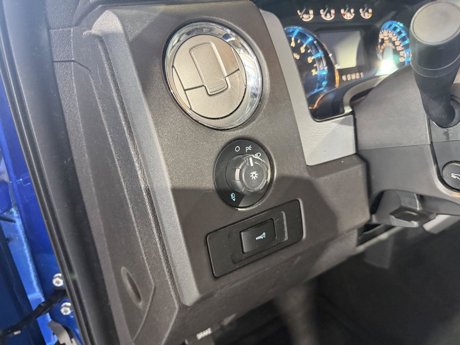 Used 2012 Ford F150 XLT w/ XLT Chrome Pkg AWD/4WD image 15