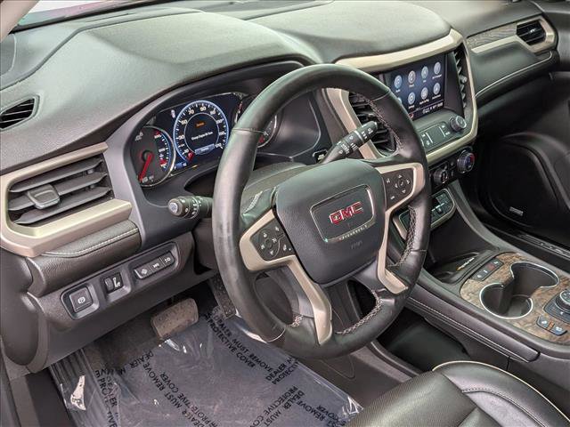 Used 2023 GMC Acadia Denali image 11