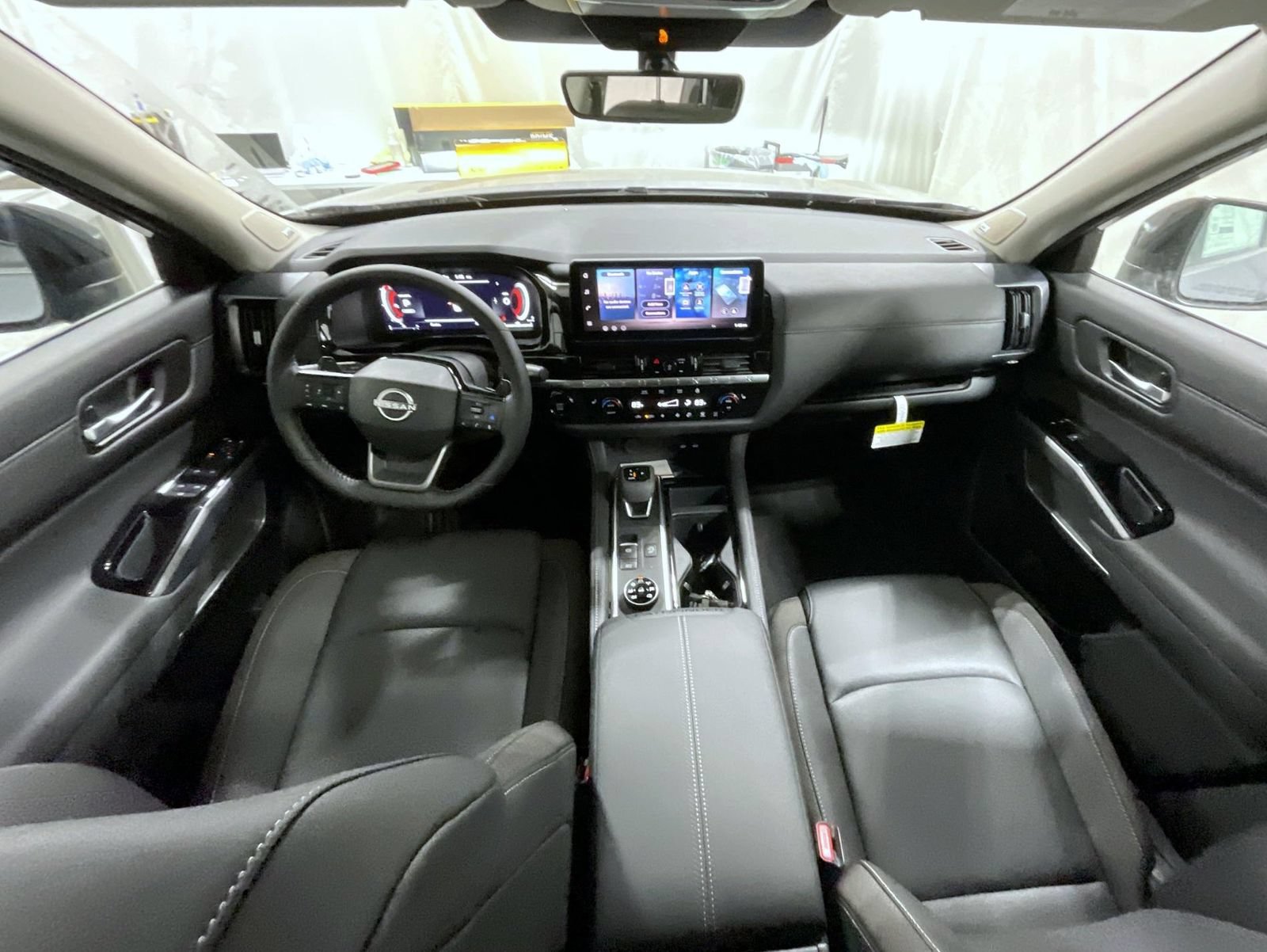 New 2026 Nissan Pathfinder SL w/ SL Premium Package AWD/4WD image 15